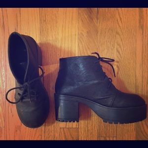 H&M Black Chunky Platform Lace-up Boots